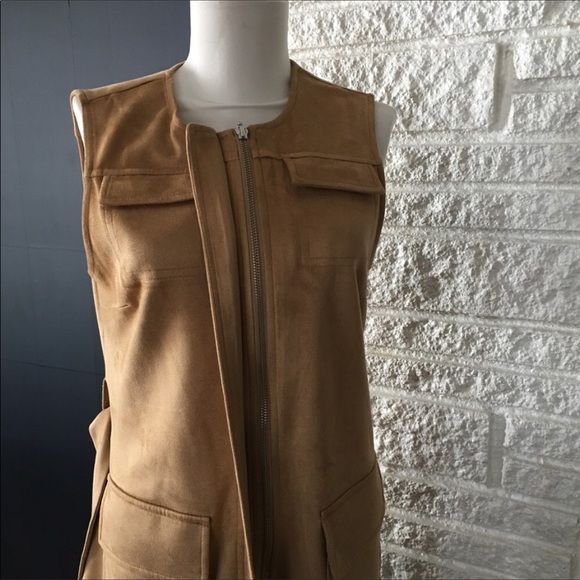 The Limited Belted Sleeveless Jacket - Picture 4 of 8